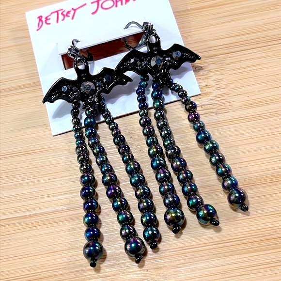 Brand New Betsey Johnson Halloween Bats Rainbow Oil Slick Beads Drop Earrings - Picture 14 of 16